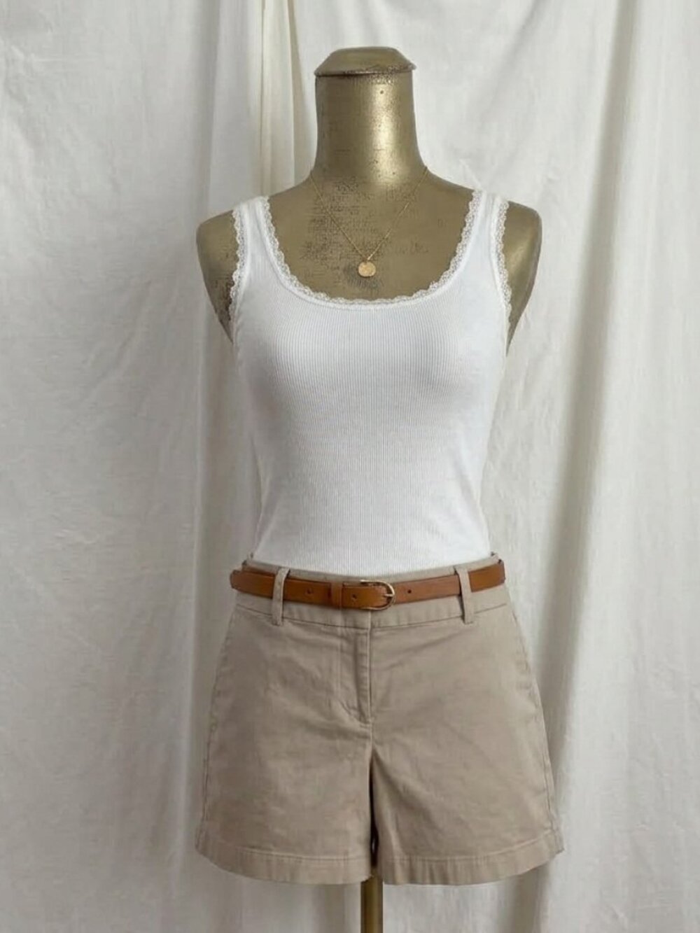Ann Taylor City Shorts Khaki Cotton Size 2 Minimalist Classic Basic 4.5" Inseam